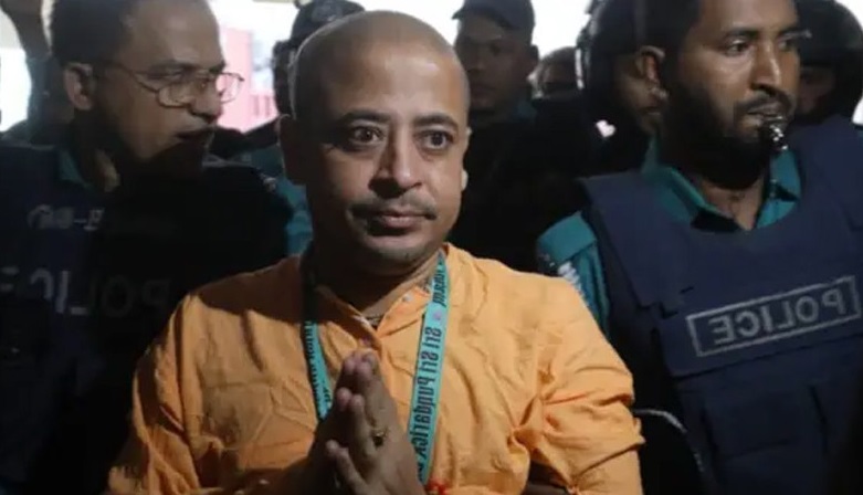 আরও ৪ মামলায় গ্রেপ্তার চিন্ময় দাস